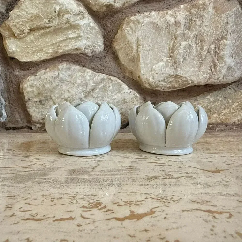 Vintage water lilly candle stick holders